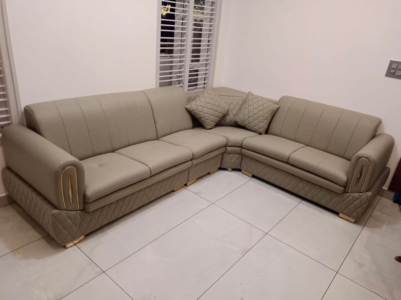 Regal L-Shaped Sofa Set